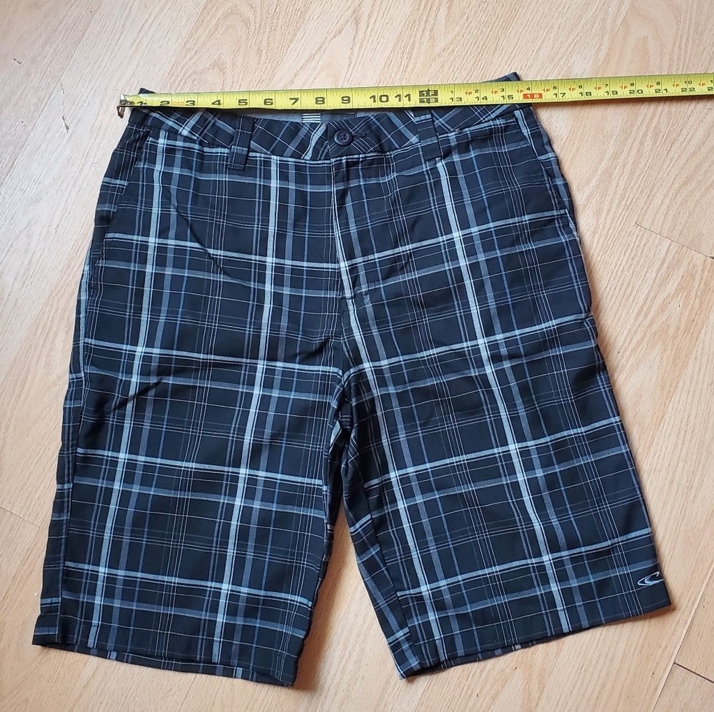 O'neill Men's Black and Gray Striped Shorts Size 30. - Picture 5 of 7
